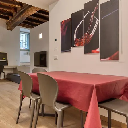 Domus Santa Croce بيت للعطل *