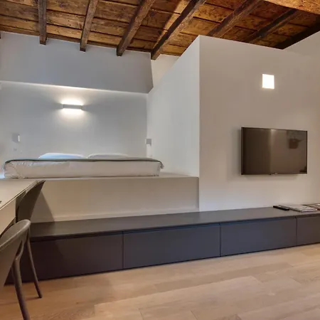 Domus Santa Croce Semesterbostad Bergamo